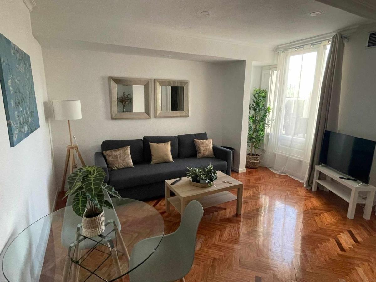 Apartamento Con Terraza Y Vistas Alcalaretiro Madrid Eksteriør billede