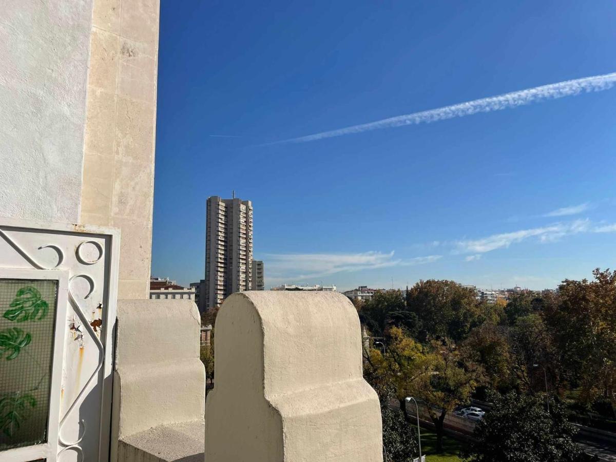 Apartamento Con Terraza Y Vistas Alcalaretiro Madrid Eksteriør billede