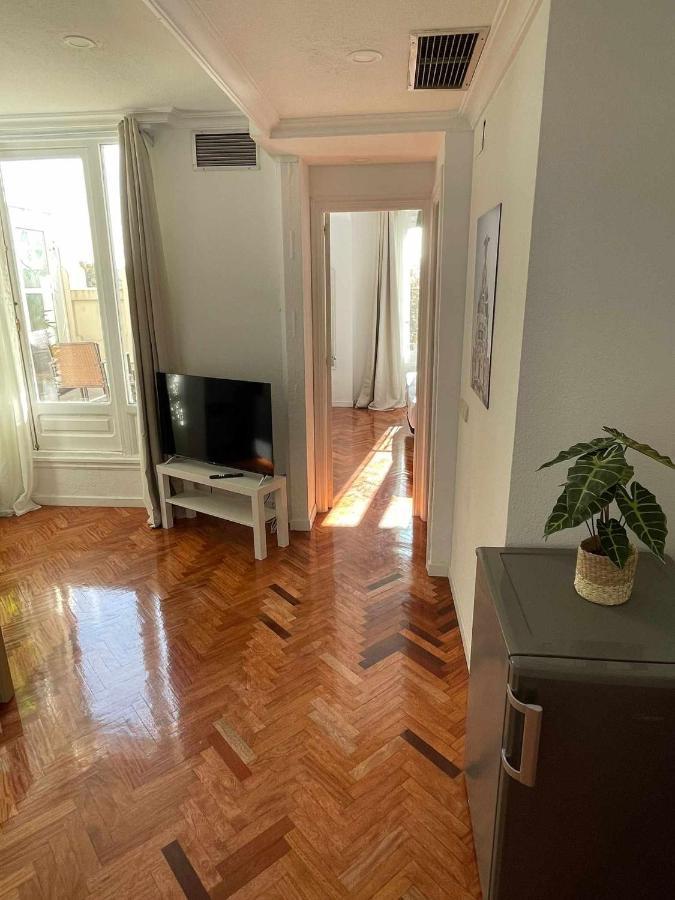 Apartamento Con Terraza Y Vistas Alcalaretiro Madrid Eksteriør billede